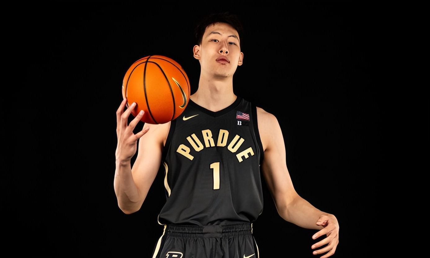 开云体育下载-夺冠+MVP！中国男篮18岁2米15新星崛起闪耀：曾单场轰30+8真猛